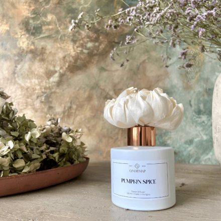 Pumpkin Spice Flower diffuser